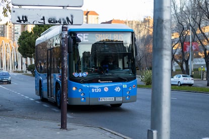 El nuevo autobús a demanda que circula por el distrito madrileño Fuencarral-El Pardo. 