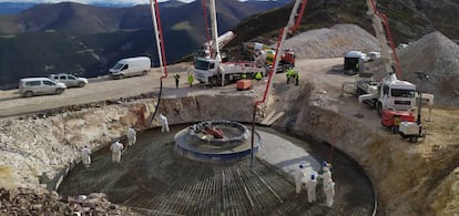 Parque eólico de Buseco (Asturias) en construcción por parte de Capital Energy. 