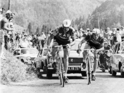 Gandarias, a la izquierda, junto al italiano Dancelli, fugado en el Tour de 1969.