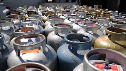 Se a inflação caiu, por que o gás de cozinha e a gasolina subiram tanto no Brasil?