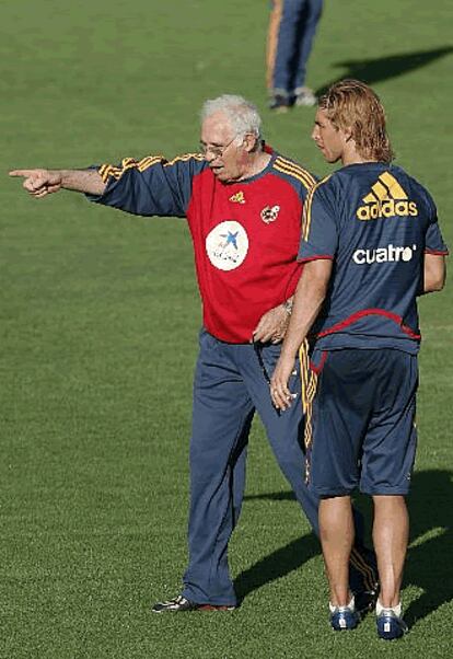 Aragonés sigue mejorando la condición de los seleccionados de cara al partido frente a Rusia de este fin de semana.