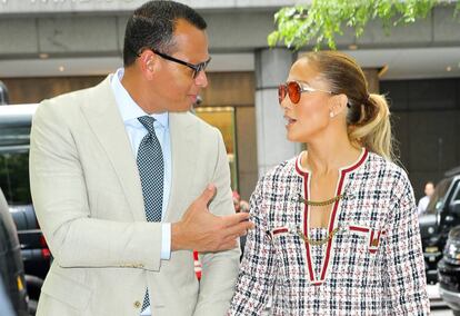 Alex Rodríguez y Jennifer López, en una calle de Nueva York.