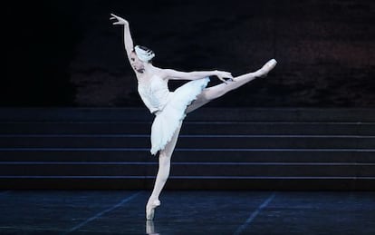 Mariafrancesca Garritano interpreta 'El lago de los cisnes' en La Scala.