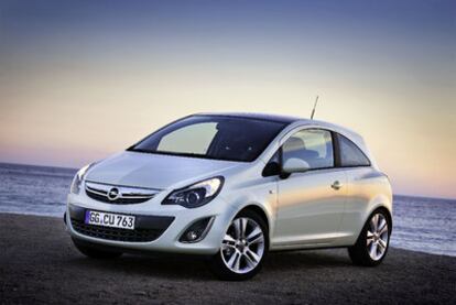 El Corsa 2011 muestra un frontal similar al del Astra.