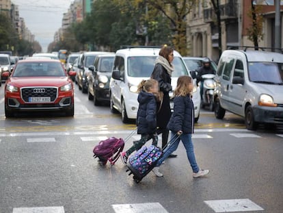 La calle de Aragó, una de las que tiene más tráfico de Barcelona.