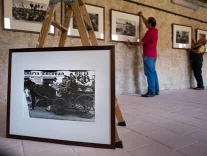 Montaje de la colección permanente del Museo de Fotografía de Huete, el pasado martes.