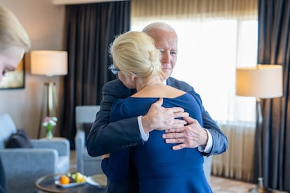 Joe Biden durante una reunión con Yulia Naválnaya en San Francisco (EE UU), el 22 de febrero de 2024.