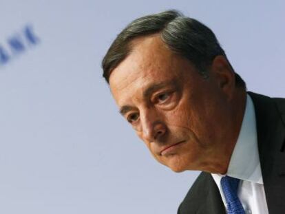 Draghi: "Hemos discutido rebajar el tipo de interés de depósito"
