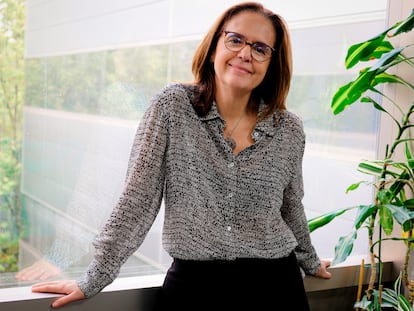 Atos ha nombrado a Mercedes Payá directora general para España y Portugal. Economista de formación por la Universidad Autónoma de Madrid y especializada en Gestión del Cambio en Babson College, Massachusetts, Payá ha ocupado diversos roles de responsabilidad tanto en Siemens como en Atos, incluyendo la dirección de sectores clave como salud, defensa, transporte y sector público. En su último puesto antes de su nombramiento, dirigió Eviden.