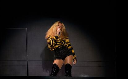 Beyoncé, en solitario.