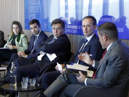 Varios expertos participan en la foro de KPMG sobre el impacto del Brexit en las empresas españolas.