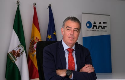 El director de la Oficina Andaluza contra el Fraude y la Corrupción, Ricardo Puyol, en la sede de la entidad en Sevilla.