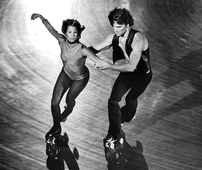 April Allen y Patrick Swayze en ‘La fiebre del patín’ (1979).