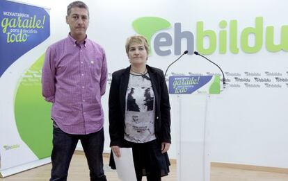 Oskar Matute y Rebeka Ubera este viernes en Bilbao.