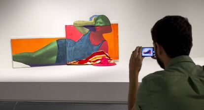 Obra 'De repente el último verano', de Martial Raysse, expuesta en el centro Pompidou de Málaga.