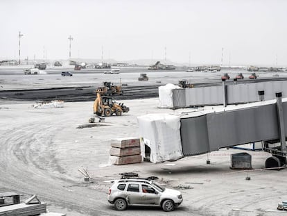 Obras de construcción del nuevo aeropuerto de Estambul, al norte de la ciudad