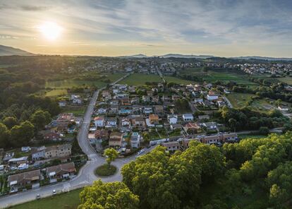 Una imatge de Santa Eulàlia de Ronçana, al Vallè Oriental.