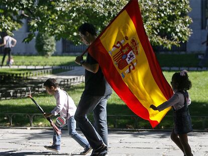 Un desfile paralelo al del Doce de Octubre