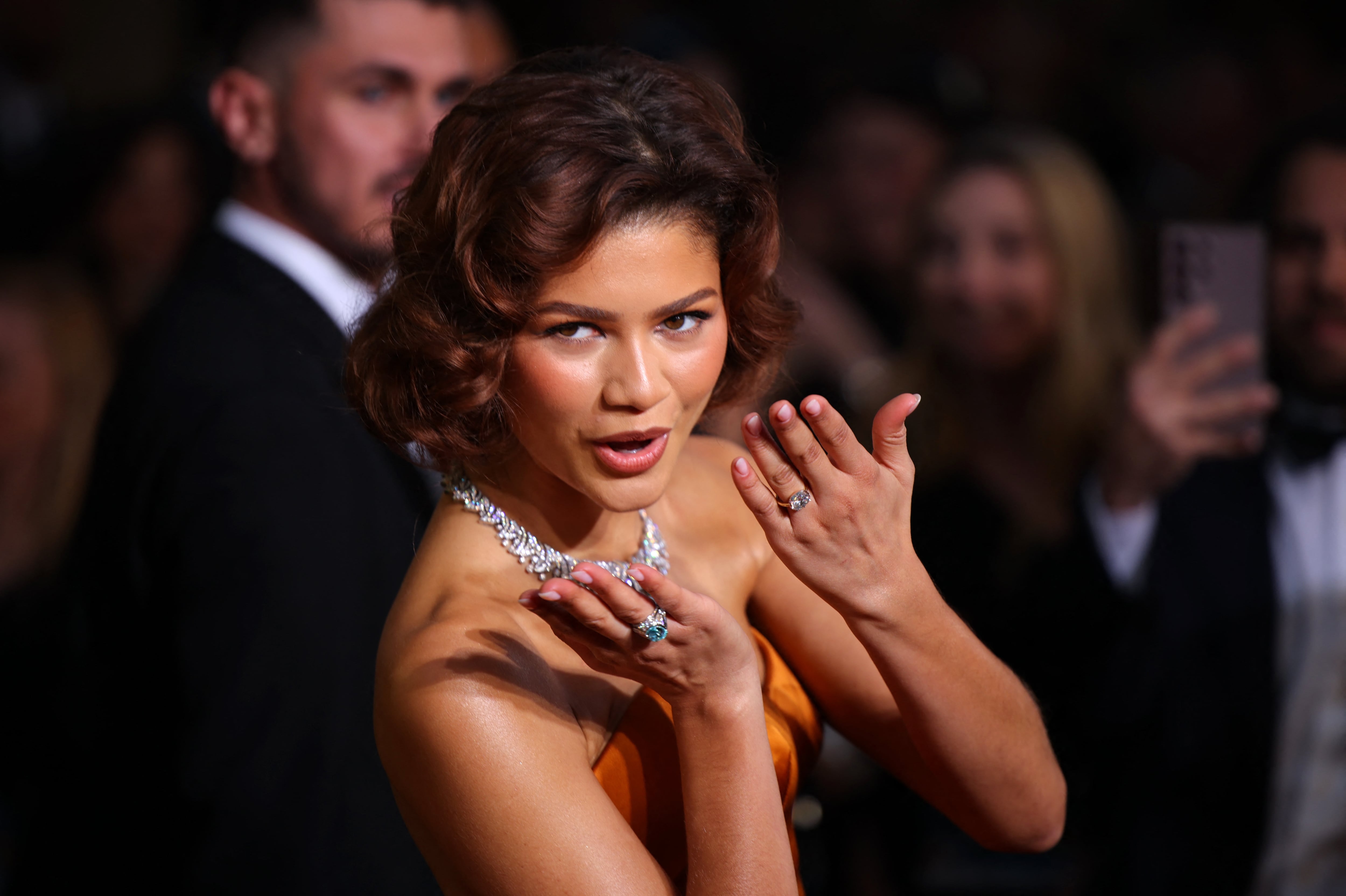 Zendaya y Tom Holland se han comprometido: el anillo de los Globos de Oro dio el chivatazo 1 Zendaya attends the 82nd Golden Globe Awards in Beverly Hills, California, U.S., January 5, 2025. REUTERS/Daniel Cole