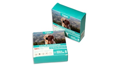 Collares antiparasitarios sobre fondo blanco.