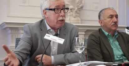Ignacio Fernández Toxo, de CCOO, y José María Álvarez, de UGT.