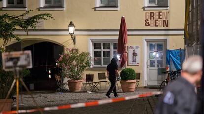 O lugar da explos&atilde;o em Ansbach, Alemanha. 