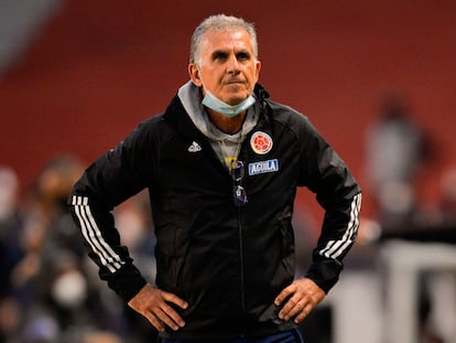 Carlos Queiroz, seleccionador de Colombia, durante el partido por eliminatorias que su equipo perdió 6-1 frente a Ecuador.