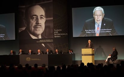 Leslie E. Robertson, tras recibir el premio de la Fundación José Entrecanales Ibarra.