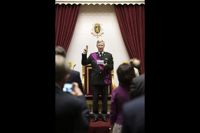 El príncipe Felipe I en el acto de juramento como nuevo Rey de Bélgica.