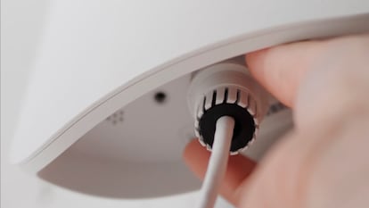 Cable en uso del eero Outdoor 7