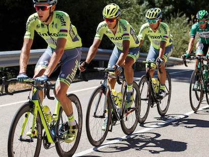 Contador, segundo, durante la primera etapa de la Vuelta de Burgos. 