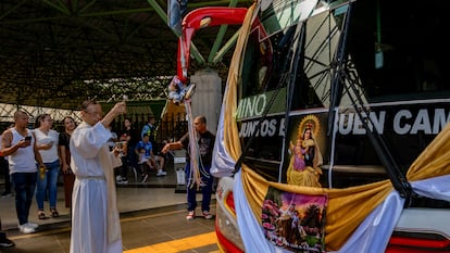 La devoción de los choferes por la Virgen del Carmen, en imágenes
