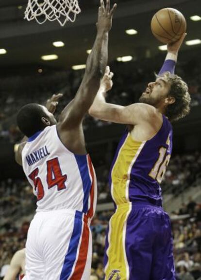 Gasol lanza ante Maxiell.