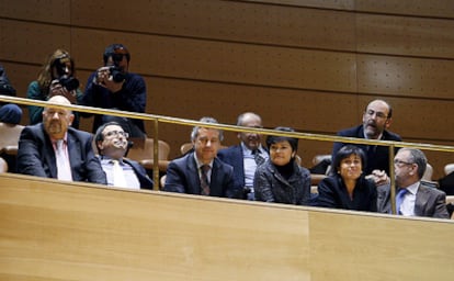 Destacados miembros del PNV, con su presidente, Iñigo Urkullu a la cabeza, en el hemiciclo del Senado durante el debate del <i>blindaje</i> del Concierto Económico Vasco.