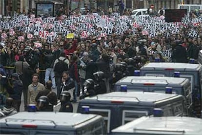 Concentración ante la sede del PP en Madrid el sábado 13 de marzo a las seis de la tarde.