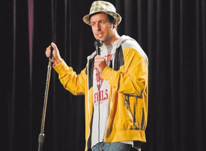 <b>Adam Sandler, en <i>Hazme reír.</i> Director y actor se conocen desde los 20 años y se curtieron en el mundo de los monólogos de humor