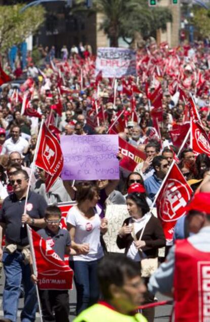 Manifestantes en las calles de Alicante.