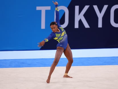 Rebeca Andrade dá show em Tóquio e se consagra medalhista de prata nos Jogos Olímpicos pela ginástica artística.