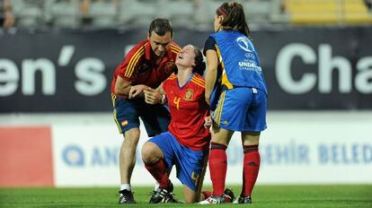 Ivana Andrés se lamenta al final del partido