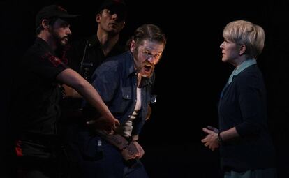 El barítono Michael Mayes (que da vida a Joseph de Rocher) y la mezzosoprano Joyce DiDonato (la hermana Helen Prejean).