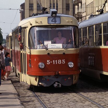 Estación de tranvía en Riga, Letonia.