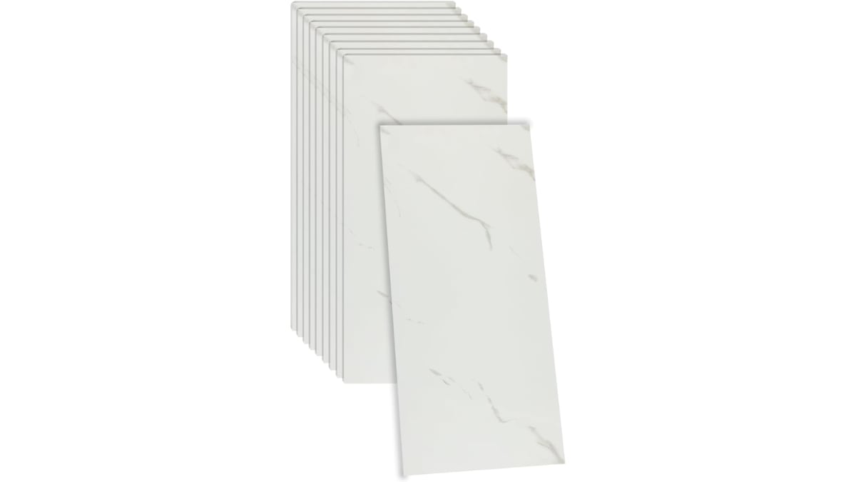 Azulejos adhesivos con acabado efecto yeso.