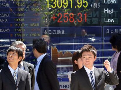 Japón arranca su gran plan de compra de bonos con 9.250 millones