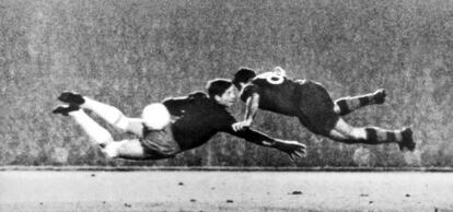 El gol de Evaristo al Madrid, en 1960.