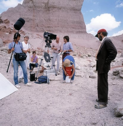 Wim Wenders, in white, and Harry Dean Stanton, at right, on the set of 'Paris, Texas.'