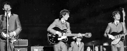 Los Beatles actuando en el Carnegie Hall de Nueva York el 12 de febrero de 1964.