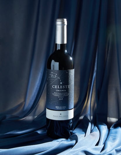 Celeste Crianza es un vino opulento con mucha fruta, cuerpo y color.
