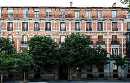 Exterior de las viviendas de Mabel Capital en Villa de París (Madrid).