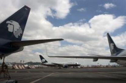 Aviones de Aerom&eacute;xico en el aeropuerto internacional Ciudad de M&eacute;xico.