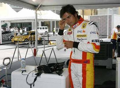 Nelson Piquet se prepara para una exhibición de Renault en Dubai, el pasado 11 de abril.